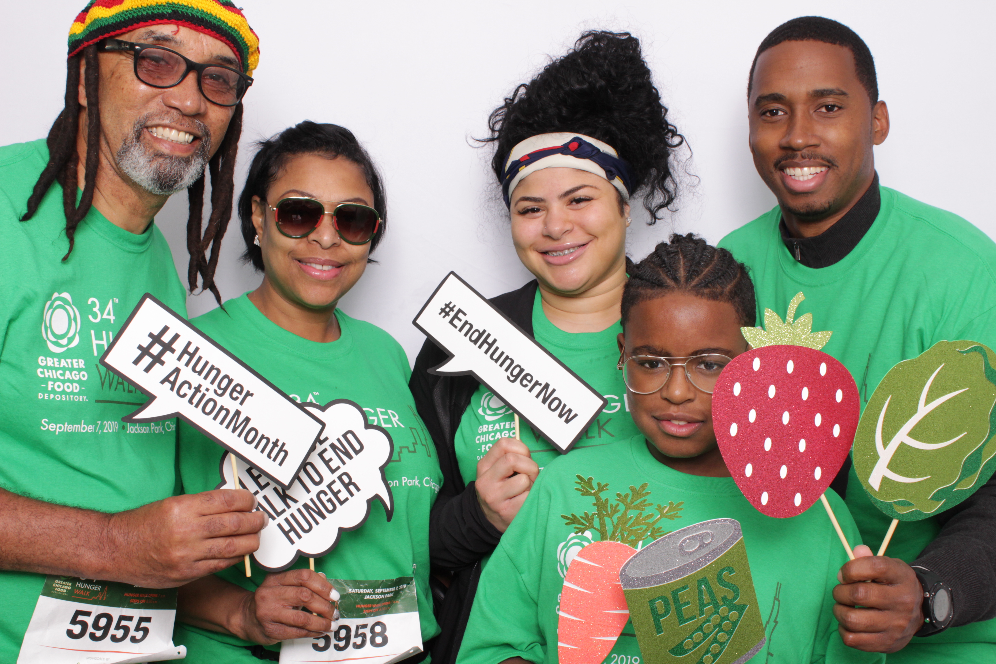 Hunger Walk: Greater Chicago Food Depository | View more photos from the event at events.alfrescophoto.com/u/AlfrescoPhoto/Hunger-Walk-Greater-Chicago-Food-Depository